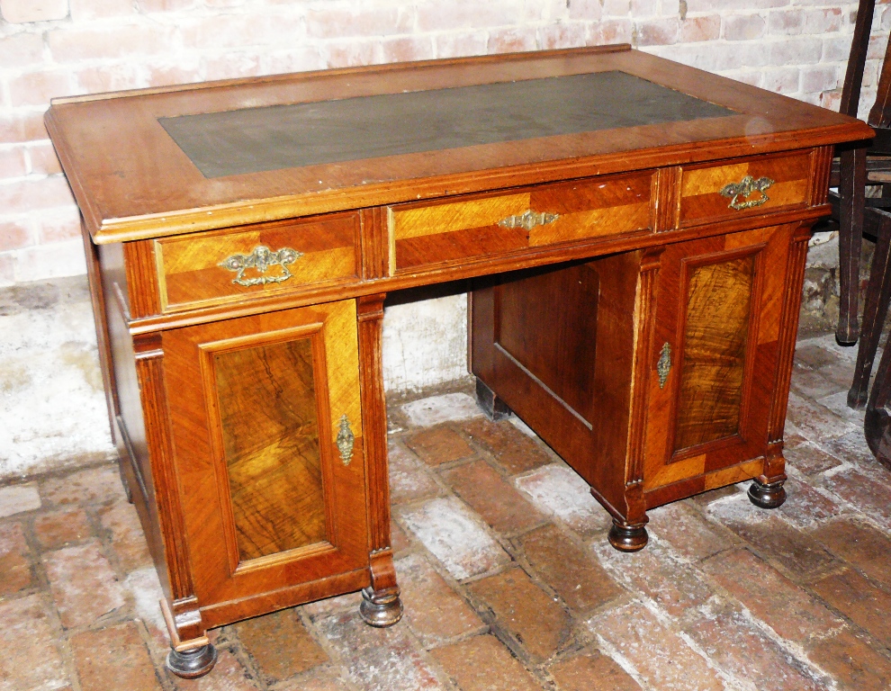 Antik Greef - Möbelrestauration & Antiquitäten